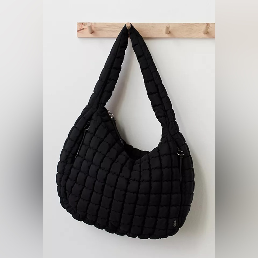 🌺NWT🌺 Free People Movement Quilted Carryall Bag Black